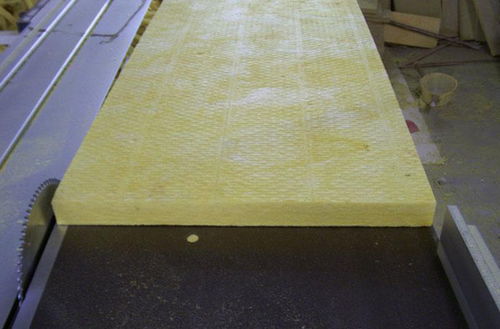 离心玻璃棉板价格趋势与橡塑保温制品市场动态